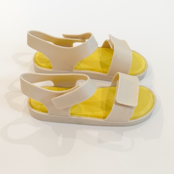 Old Navy Sandals - Picture 3 of 7